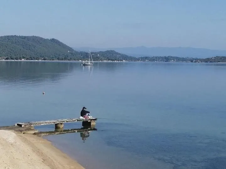 بيت للعطل فيلا Private Seafront House In Vourvourou With Amazing View Of Diaporos Island اليونان