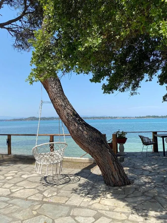 فيلا Private Seafront House In Vourvourou With Amazing View Of Diaporos Island بيت للعطل