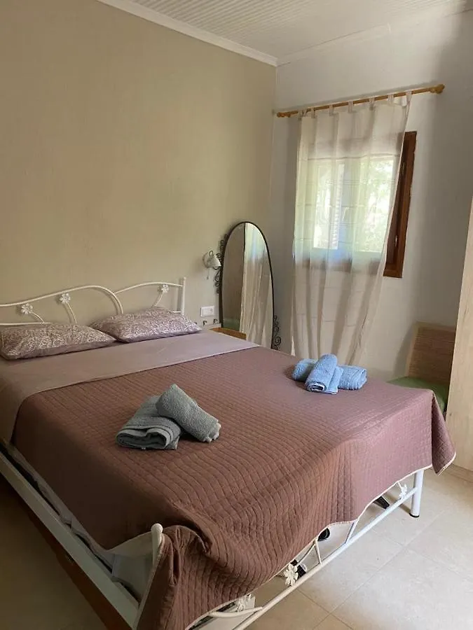 فيلا Private Seafront House In Vourvourou With Amazing View Of Diaporos Island 0*,  اليونان